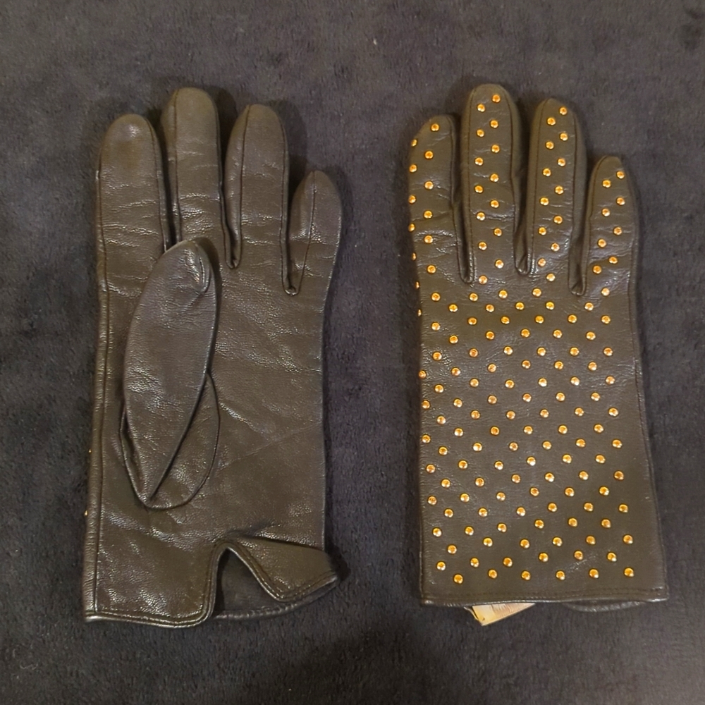 Small Studded Cache Gloves
